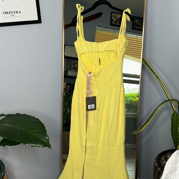 House of CB ‘Soren’ Buttercup Cutout Mermaid Midi  NWT - Picture 9 of 9